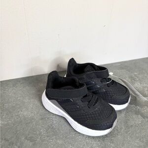 Adidas duramo black infant sneakers athletic new Velcro strap unisex size 4